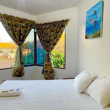 Hostal Vista Al Mar Hotel Puerto Baquerizo Moreno Buitenkant foto