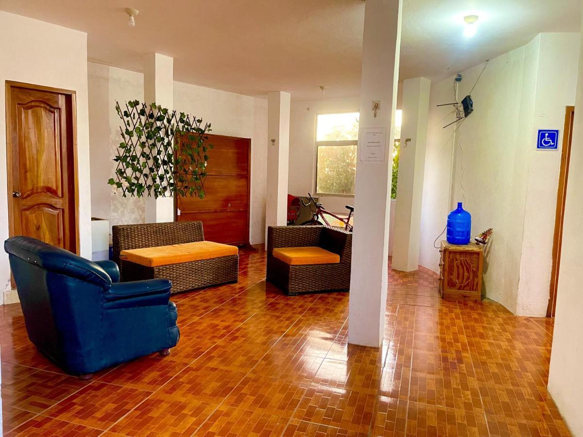Hostal Vista Al Mar Hotel Puerto Baquerizo Moreno Buitenkant foto