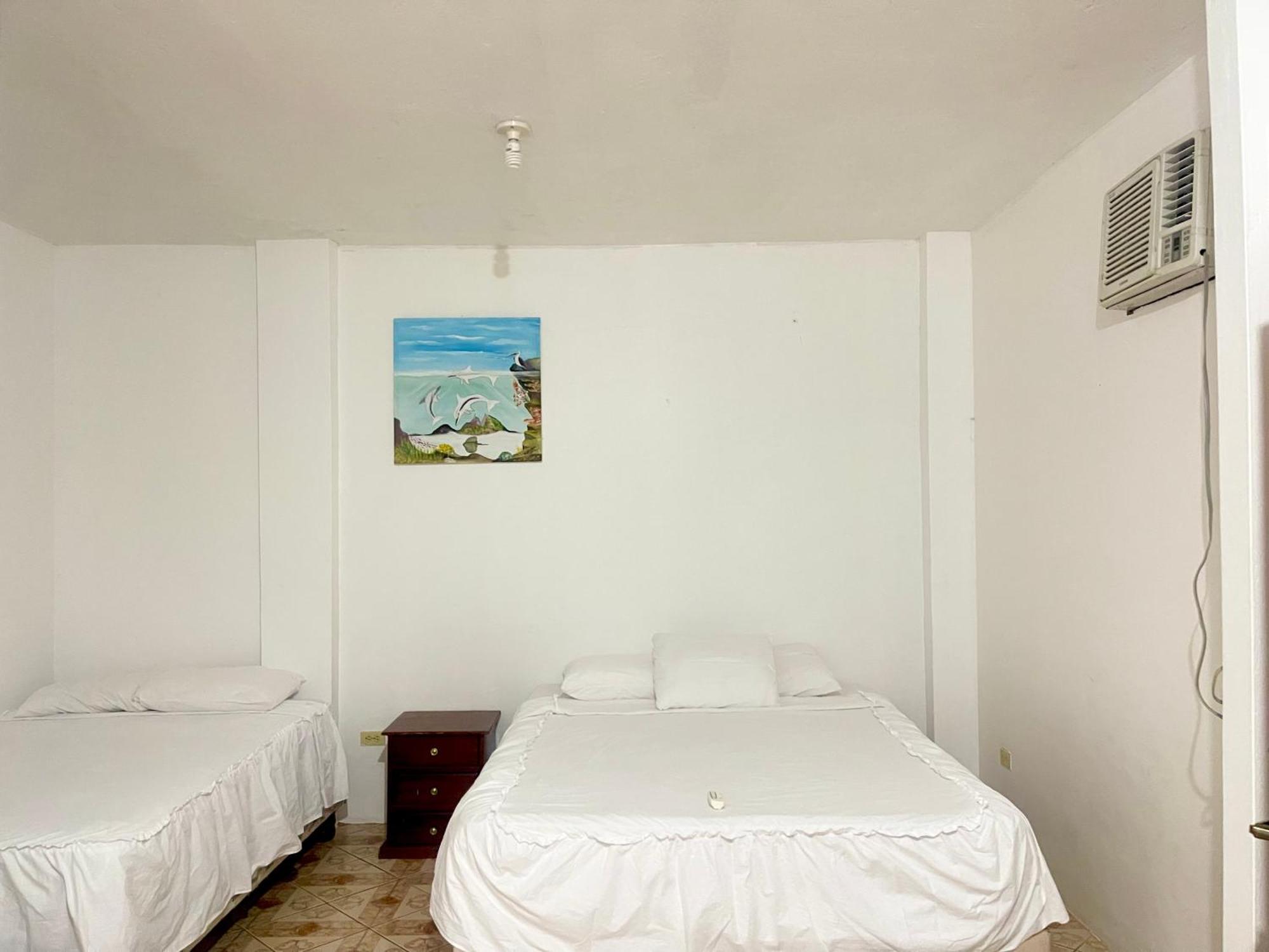 Hostal Vista Al Mar Hotel Puerto Baquerizo Moreno Buitenkant foto